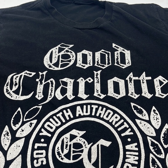 Good Charlotte Black T-shirt missing size tag - fits like small - Picture 4 of 5